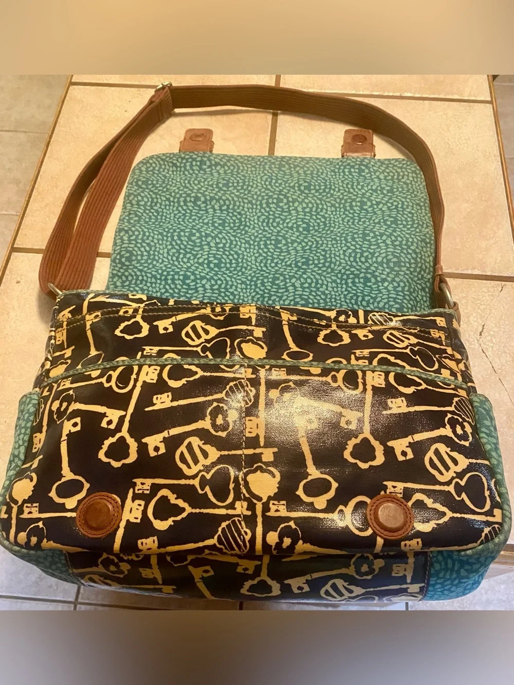 Fossil Vintage Key-Per Coated Canvas Messenger Bag Gold Skeletal Key Print